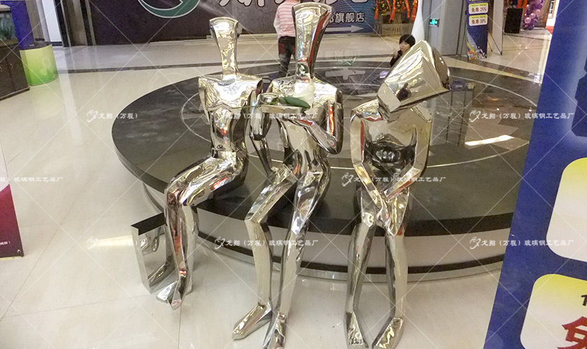 【景觀雕塑】玻璃鋼雕塑損壞了該如何修復(fù)？